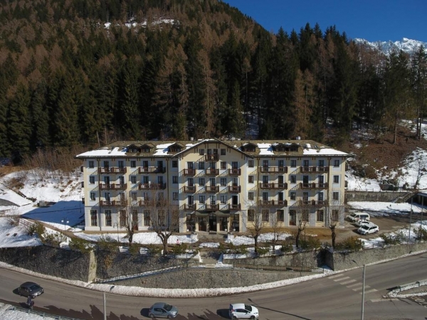 Palace Pontedilegno 