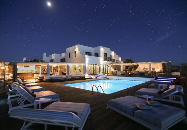 Tharroe of Mykonos Estero