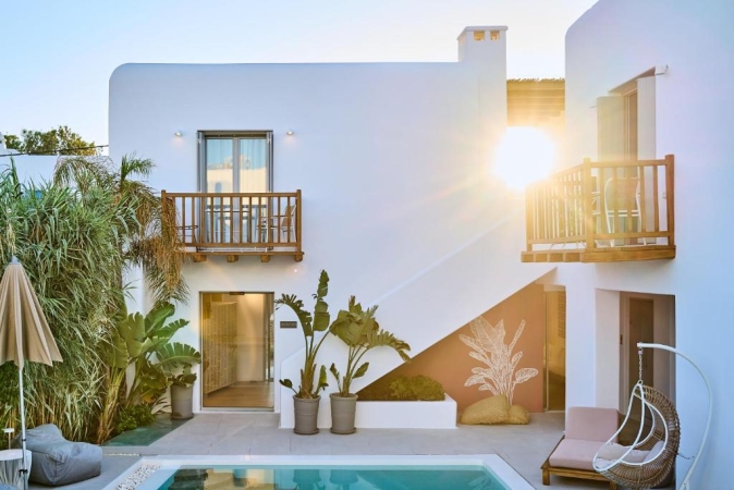 Adorno Beach Hotel & Suites Estero