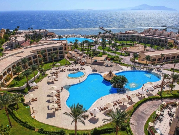 Cleopatra Luxury Resort Estero